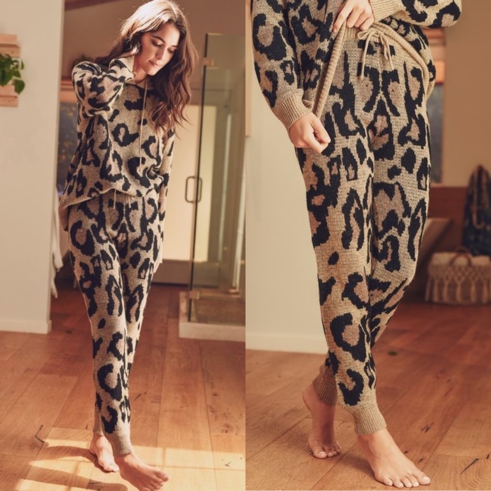 🚨24 HOUR SALE🚨Weekend Fit Leopard Print Set - Picture 5 of 10